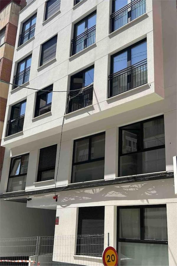 Apartamentos Breton 17 Suite Familiar لقنت المظهر الخارجي الصورة