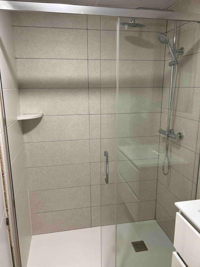 Apartamentos Breton 17 Suite Familiar لقنت المظهر الخارجي الصورة